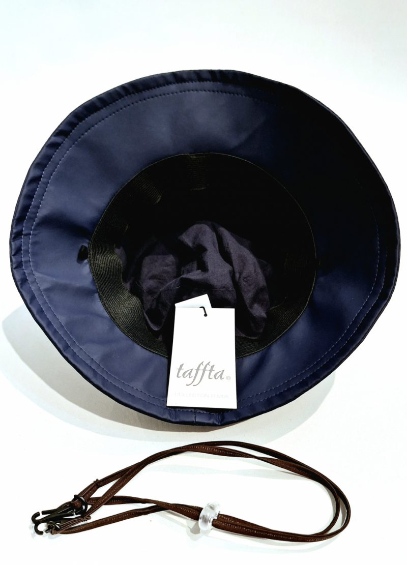 Chapeau de pluie tissu mâte uni bleu marine Collection Telia - cordon réglable - Français - T 57