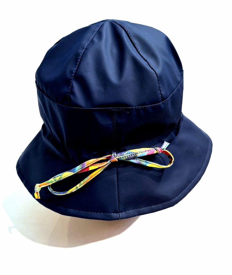 Chapeau de pluie français tissu déperlant uni bleu marine mâte bord multicolore - Cloumabic - Ajustable T 55 / 58 cm